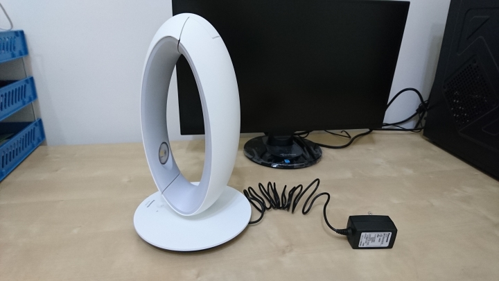 【開箱】日本帶回國際牌 PANASONIC 【SQ-LE530-W】美型燈 LED 燈 素人不怎專業開箱介紹