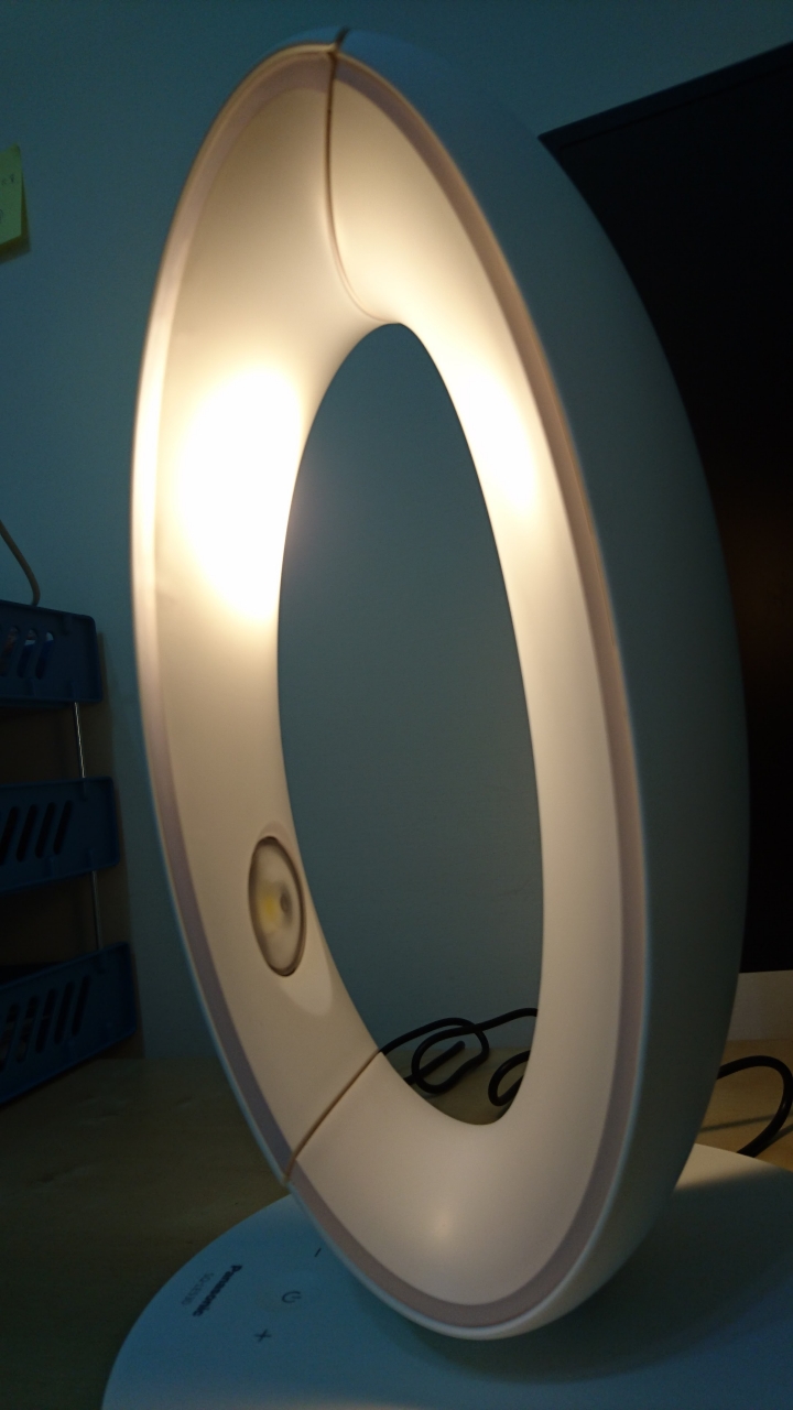 【開箱】日本帶回國際牌 PANASONIC 【SQ-LE530-W】美型燈 LED 燈 素人不怎專業開箱介紹