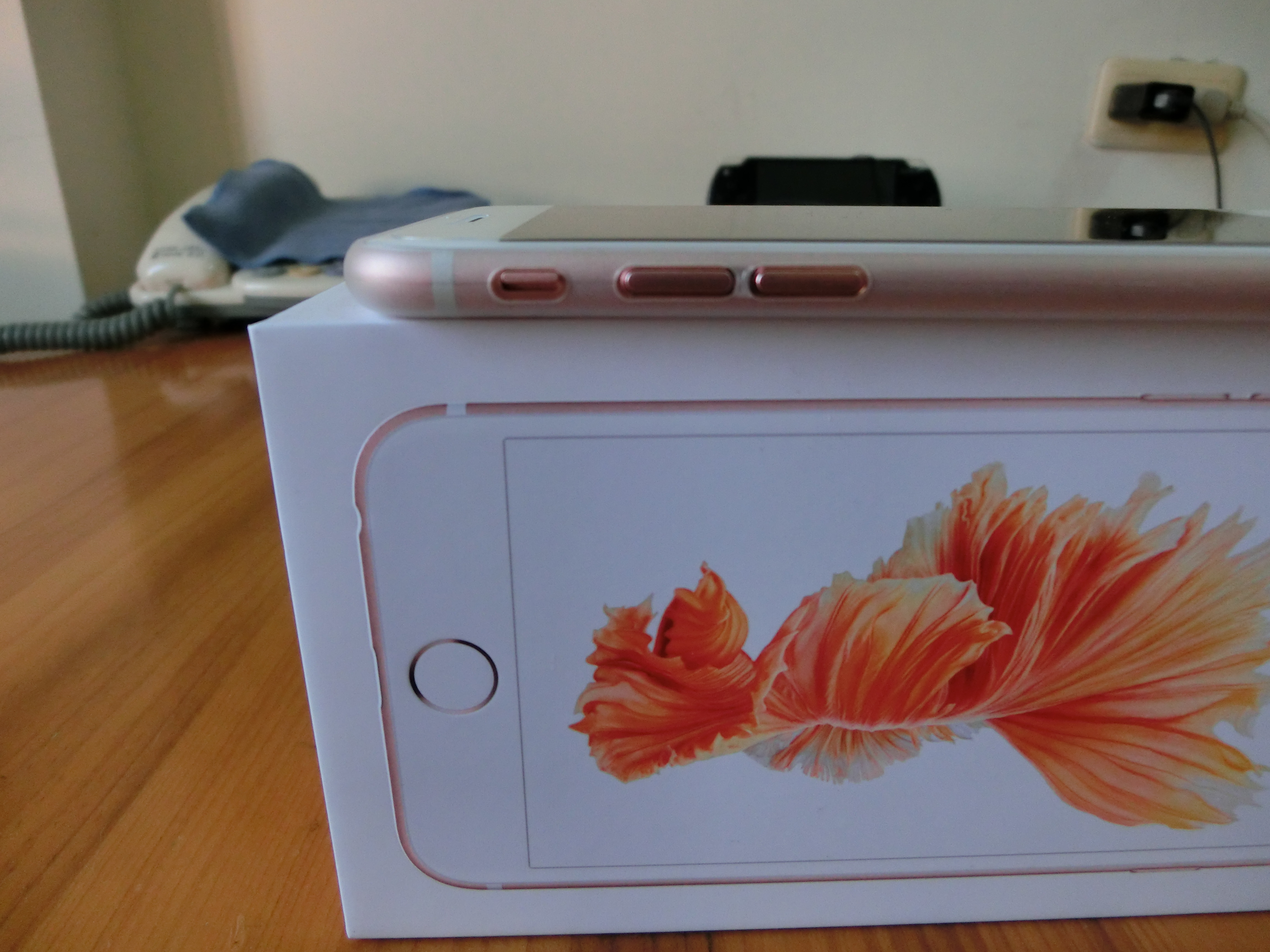 iPhone 6s 玫瑰金 X MEMUMI X 阿楞行動電源小小開箱