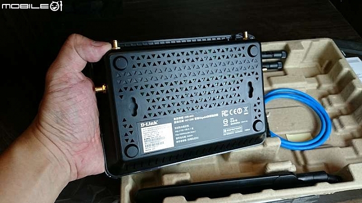[嚐鮮開箱]D-Link Dir-842 雙頻gigabit分享器