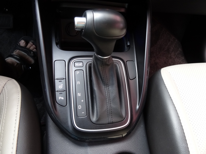 跨界殺手KIA Carens CRDi 試乘體驗