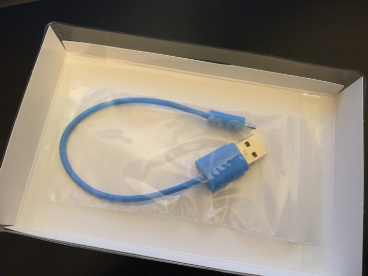 Philips SHB5900 藍芽耳機 純開箱照