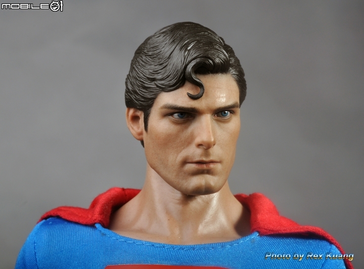 我最喜歡的超級英雄角色: SUPERMAN