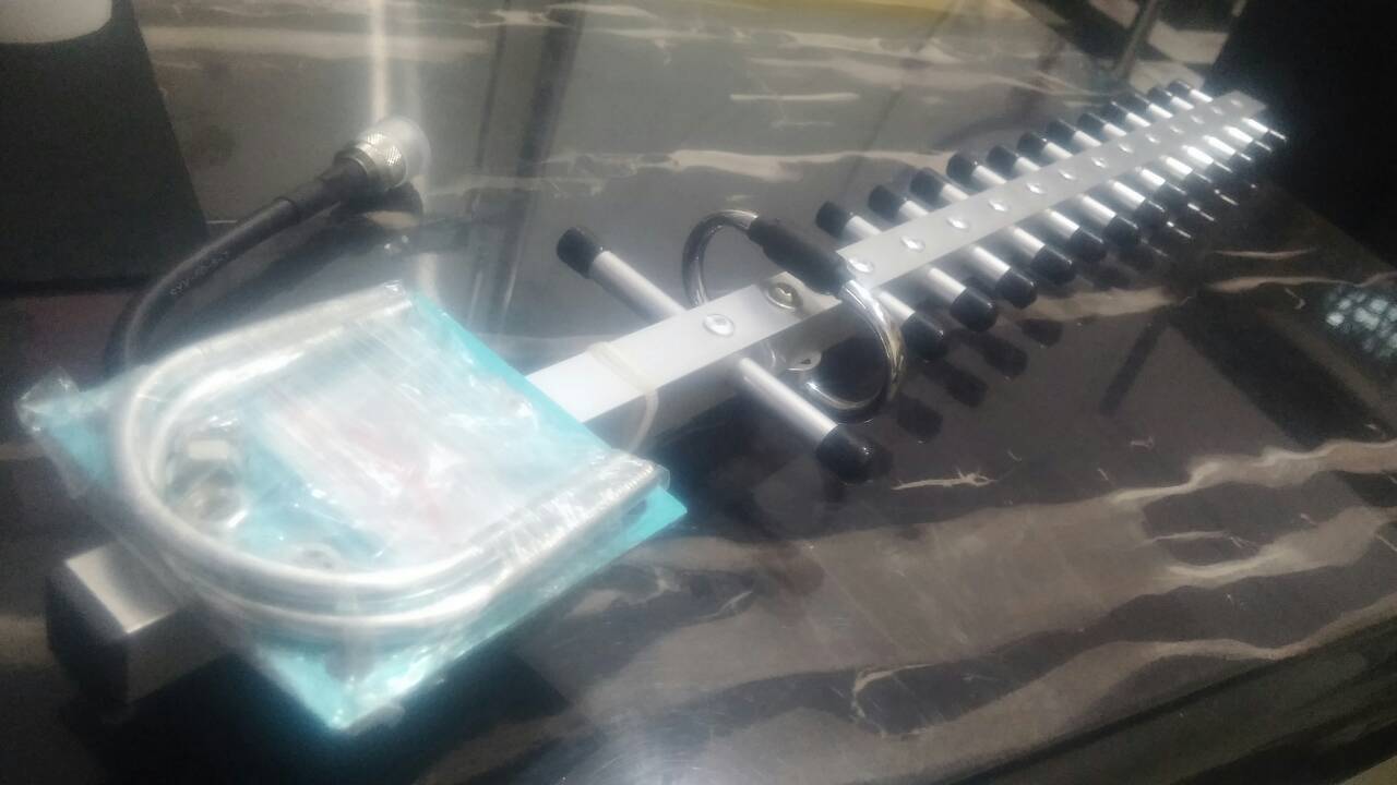 開箱4G訊號放大機、暨請教推薦7c同軸電纜
