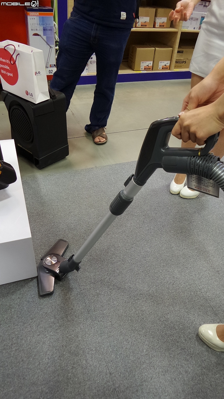 【只剪插頭不減吸力--LG CordZero無線吸塵器體驗會】好會吸心得分享