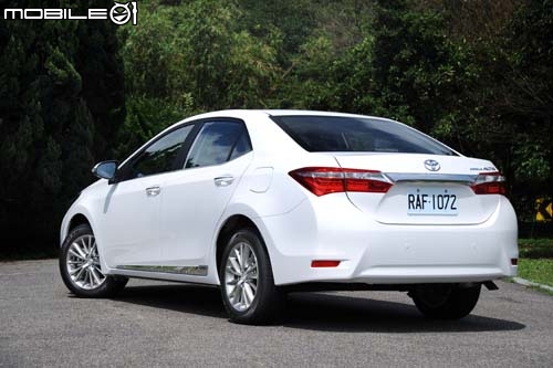 豐田 Corolla Altis VS 豐田 Vios VS 福特 Mondeo VS 現代 Elantra 評價