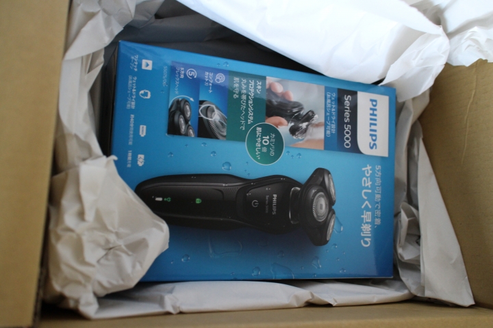 日本Amazon買回來的philips s5075/06 刮鬍刀