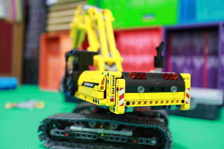 [MOC]老酒新裝，LEGO 42006RC