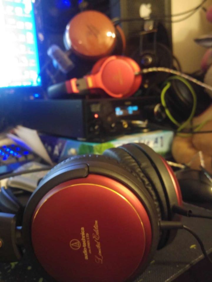 今天有幸買到隻全新 ATH A900X LTD