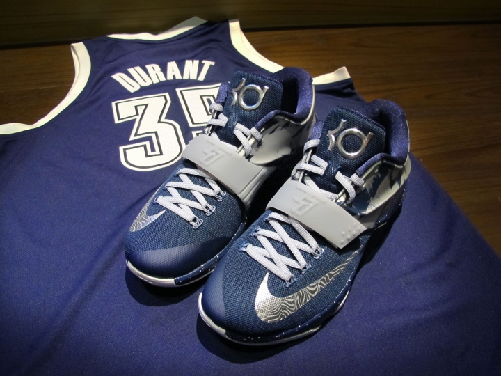 KD7 假日客場配色開箱分享