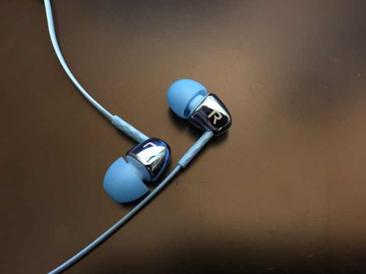 Philips SHB5900 藍芽耳機 純開箱照