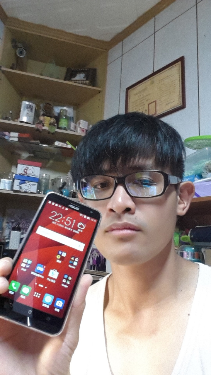 華碩ZenFone 2 Laser 紅色使用心得分享文