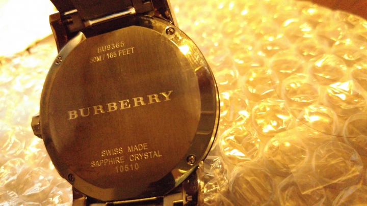 BURBERRY手錶，請各位大大幫我鑑定一下真假....