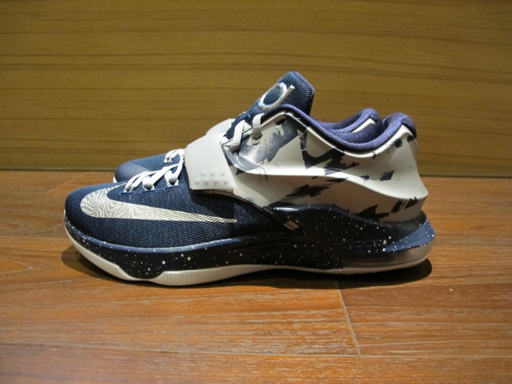 KD7 假日客場配色開箱分享