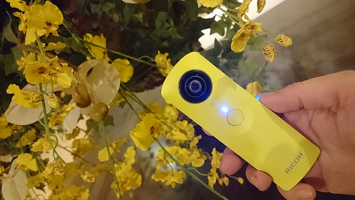 出遊的好夥伴!! RICOH THETA M15