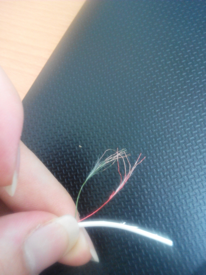 [DIY] 耳機線也能自己修之 - 親愛的，我把耳機的線修好了