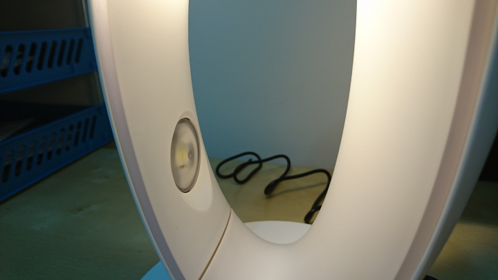 【開箱】日本帶回國際牌 PANASONIC 【SQ-LE530-W】美型燈 LED 燈 素人不怎專業開箱介紹