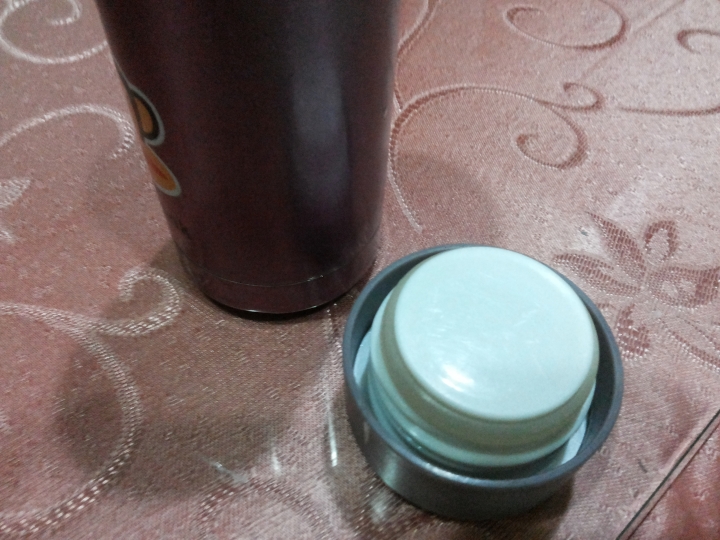 請問大家有沒有無毒又黏的膠水
