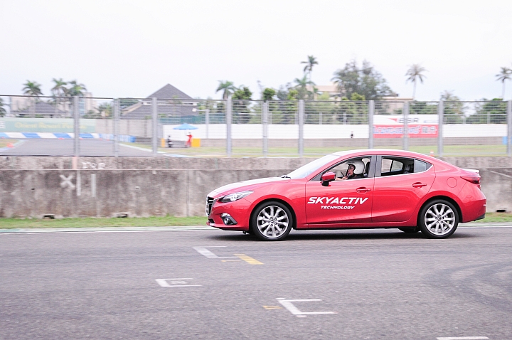 2015 MAZDA DAY 大鵬灣品牌賽道體驗日