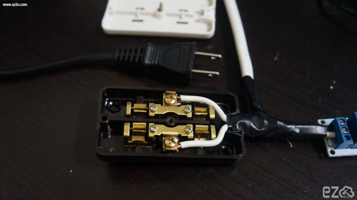 Windows 10 IoT 自製雲端 智慧電源 網路電源 ( Raspberry Pi 2 )