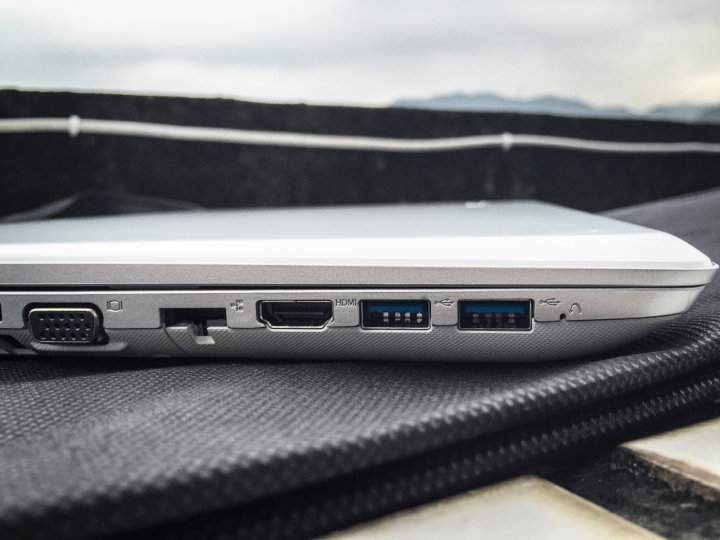 <分享> Lenovo IdeaPad 500筆電開箱