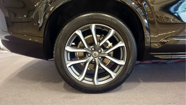 101逛街遇到XC90