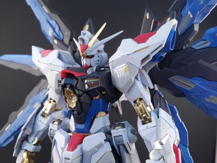 Metal Build 攻擊自由 真是美呀