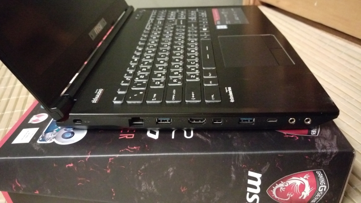 微星 msi GE62-6QD-058TW簡單開箱