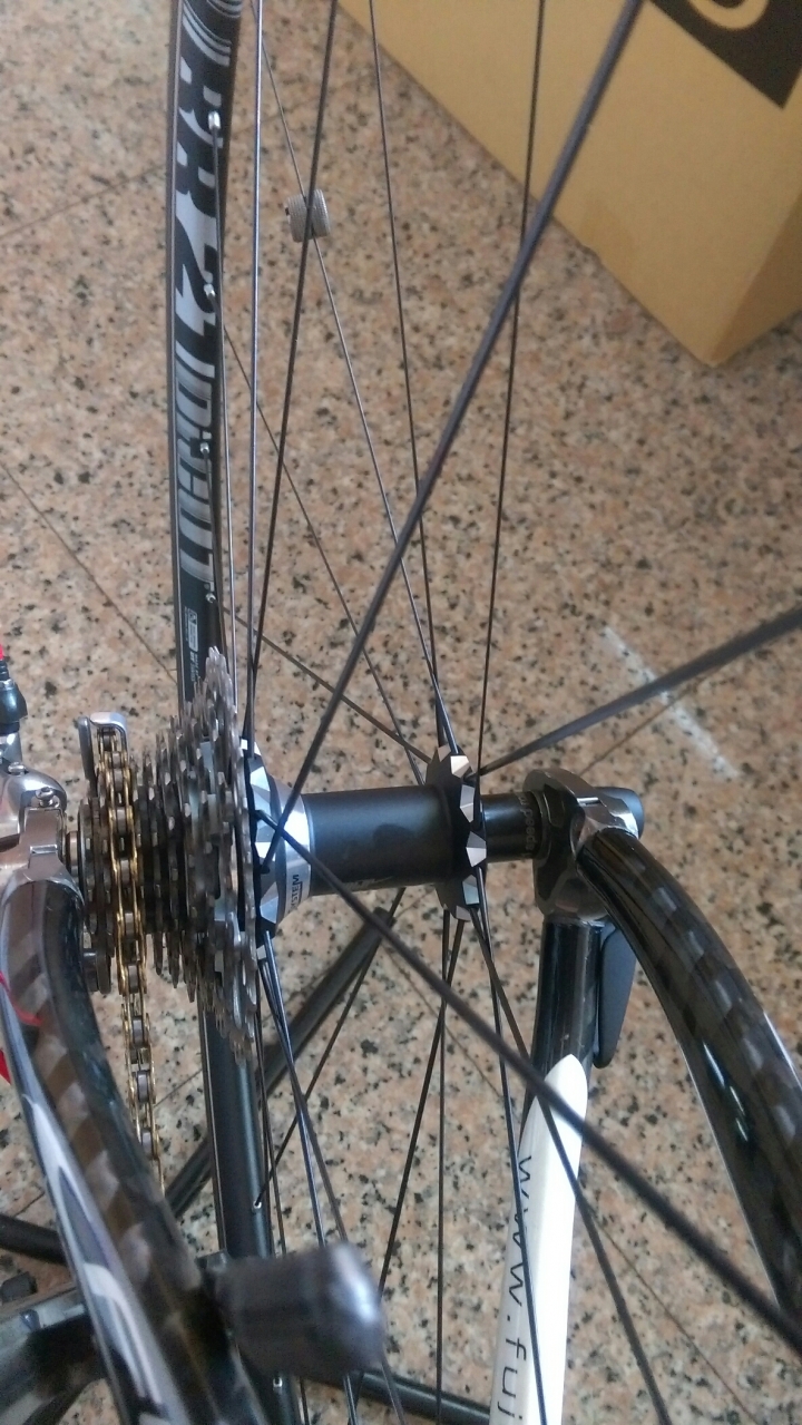 2016 dt swiss rr21簡單開箱