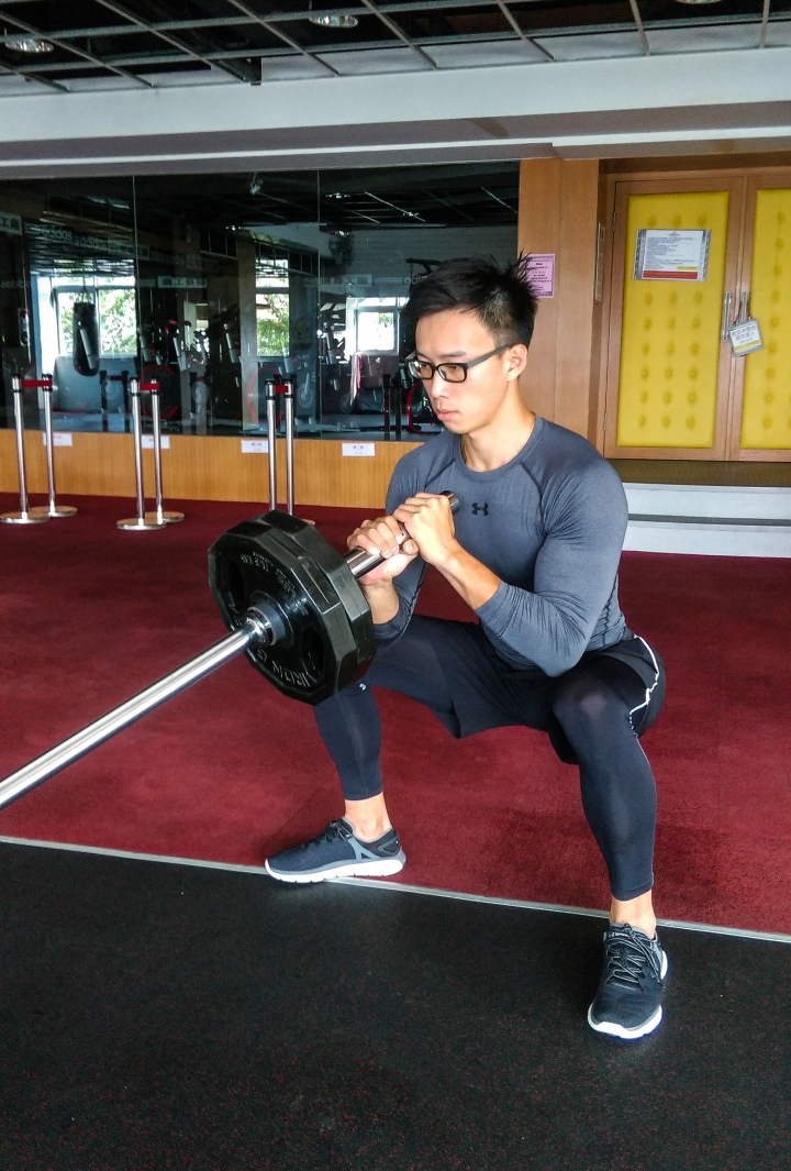 輕艇選手在健身房的《UNDER ARMOUR 功能衣》試用心得