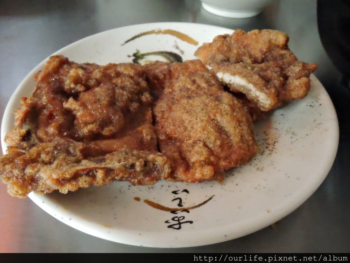 台中中清．軟嫩不油膩的焢肉飯/骨仔肉湯@后庄傳家美食館