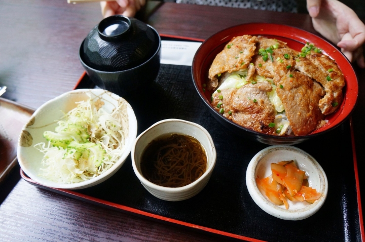 [沖繩名護]百年古家 大家 うふやー - 綠葉、流水還有美食