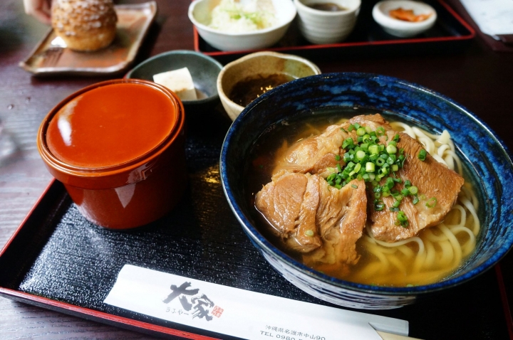 [沖繩名護]百年古家 大家 うふやー - 綠葉、流水還有美食