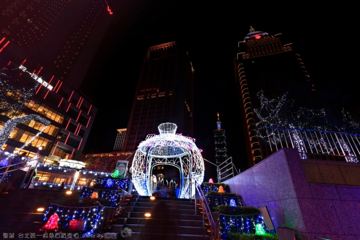 【台北景點】2015統一阪急百貨聖誕節 捷運市政府 愛･Sharing信義區聖誕樹 免費景點 超美燈海 不輸新北板橋歡樂耶誕城^_^ 含交通資訊
