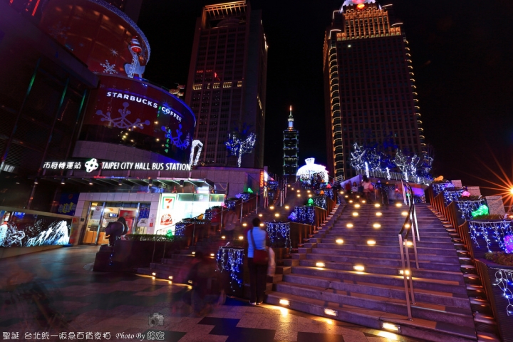 【台北景點】2015統一阪急百貨聖誕節 捷運市政府 愛･Sharing信義區聖誕樹 免費景點 超美燈海 不輸新北板橋歡樂耶誕城^_^ 含交通資訊