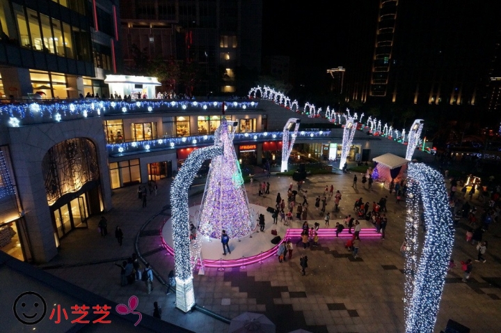【台北景點】2015統一阪急百貨聖誕節 捷運市政府 愛･Sharing信義區聖誕樹 免費景點 超美燈海 不輸新北板橋歡樂耶誕城^_^ 含交通資訊