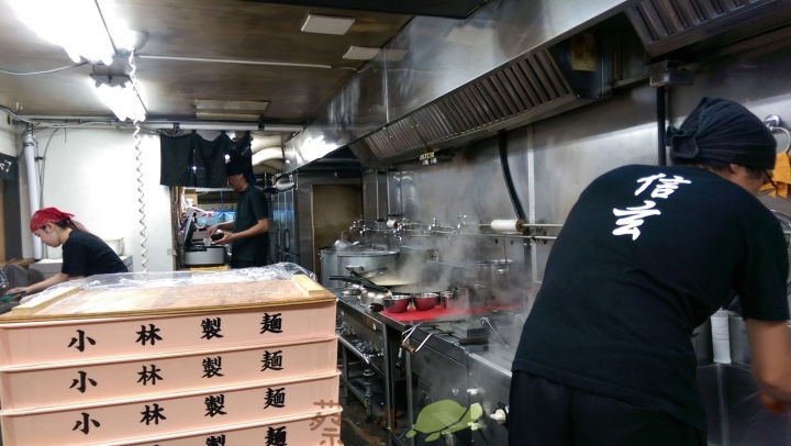 【日本北海道】札幌拉麵-叉燒肉很驚人的"信玄拉麵"