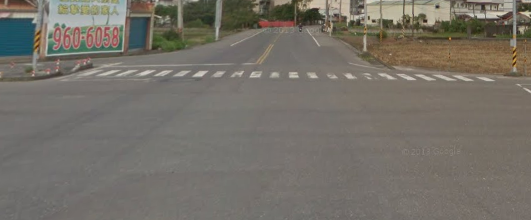 兩線道十字路口後變一線道違規問題