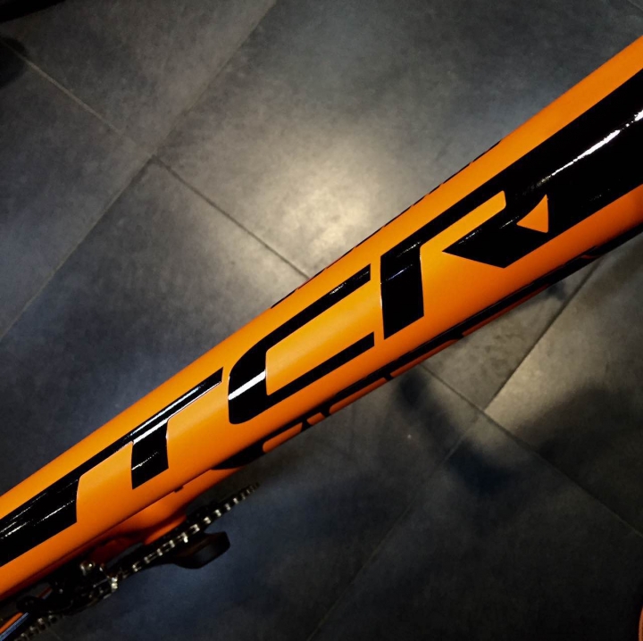2016 GIANT TCR ADV KOM 上海首開！
