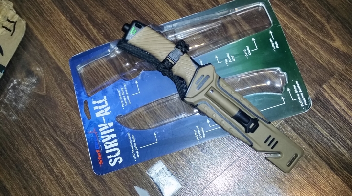 2015送給自己的聖誕禮物: StatGear Surviv-All Outdoor Knife