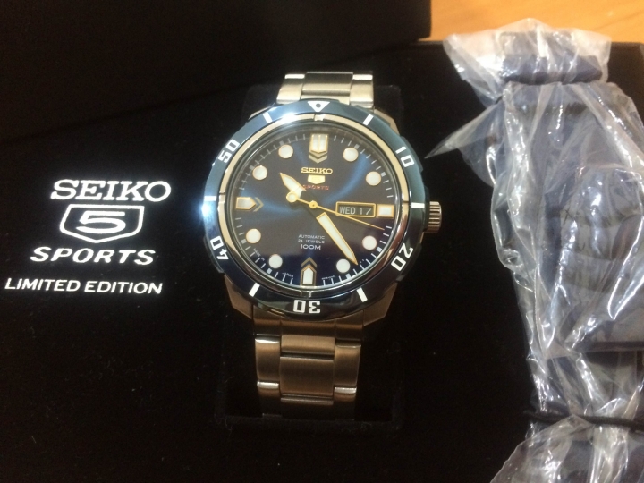 人生第一支機械錶【SEIKO 5】SRP725J1 開箱!!