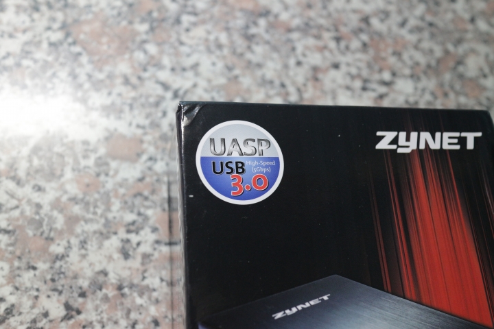 開箱  Zynet 鋁合金外接盒 2.5吋 USB3.0 支援 UASP/硬碟盒