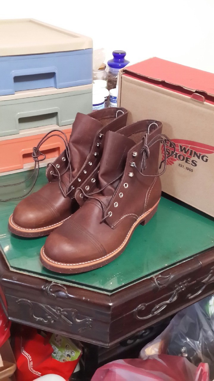 red wing 8111開箱 (請幫我分辨一下真假)