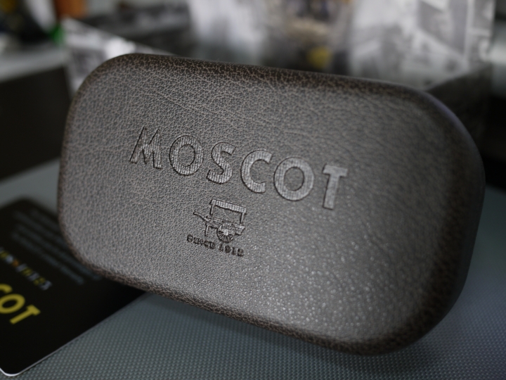 [開箱] 【MOSCOT】100週年LEMTOSH FOLD 摺疊式墨鏡