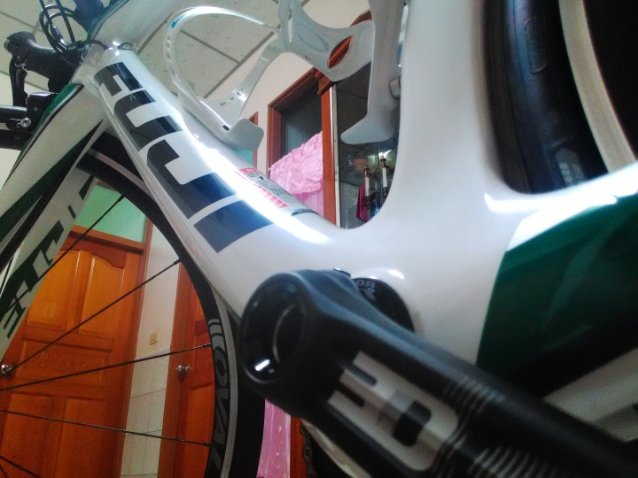 新手上卡， Shimano 105+R171。