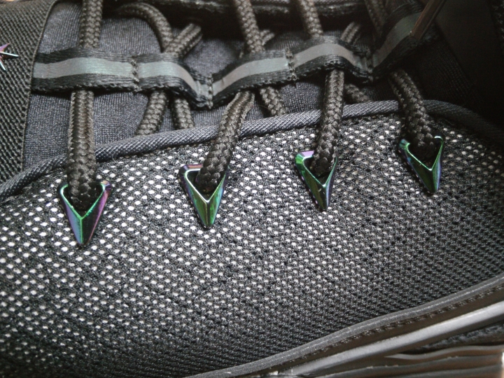adidas Basketball “Iridescent”系列-D Rose 6 Boost球鞋驚豔到手