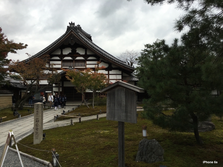 iPhone 6s v.s HTC One A9（京阪神旅行篇）