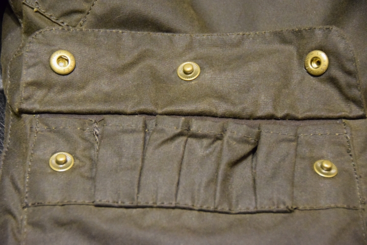 (開箱）不專業簡易開箱 Barbour Game Parka