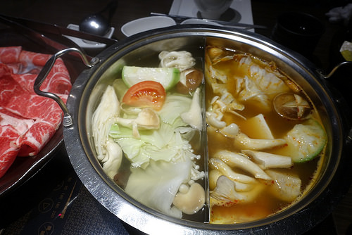 【食記】捷運台北車站/台大醫院站。聚北海道昆布鍋(台北衡陽店)