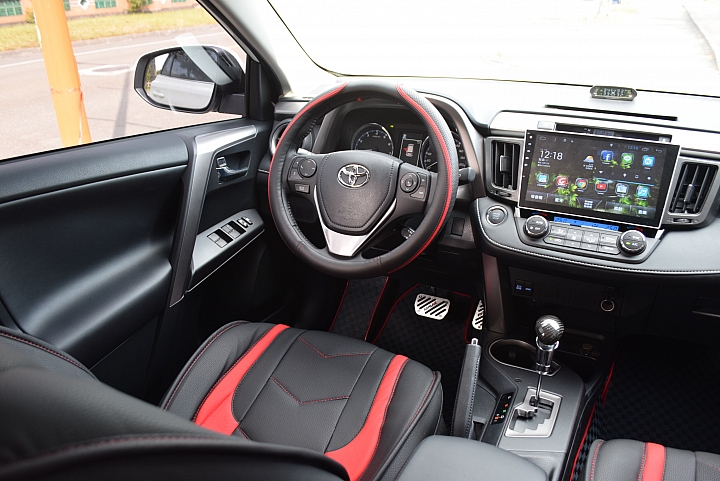 百萬suv新時代， 2016 RAV4 雙等級開箱，10吋大螢幕影音改裝分享